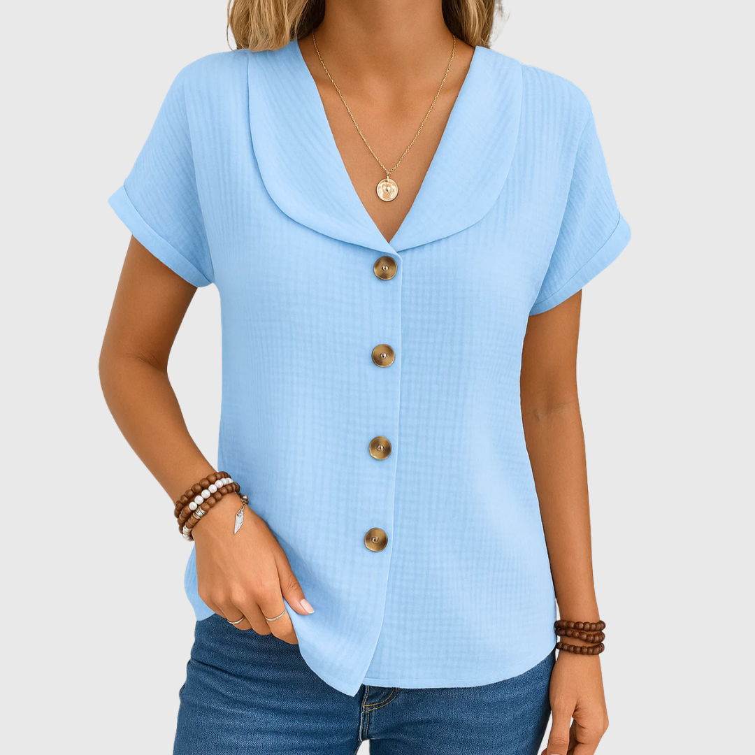 Maureen | Chic Buttoned Blouse